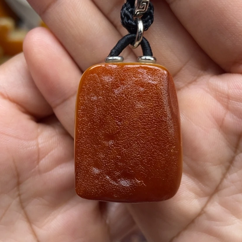 【闪购商品】琥珀颈饰未镶嵌