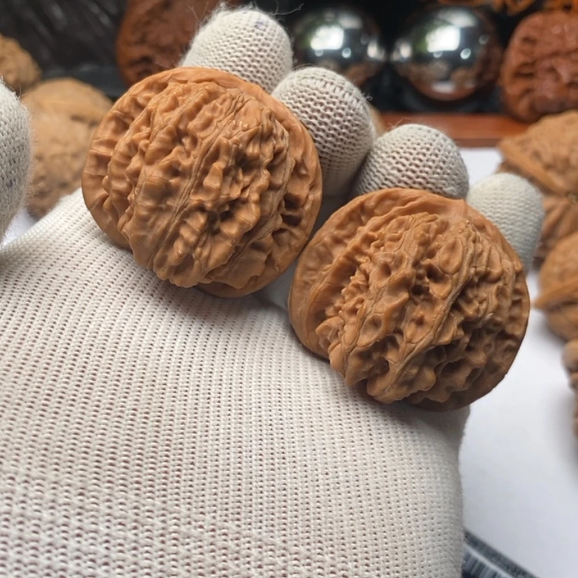 【闪购商品】文玩核桃把件顶**案524楼子