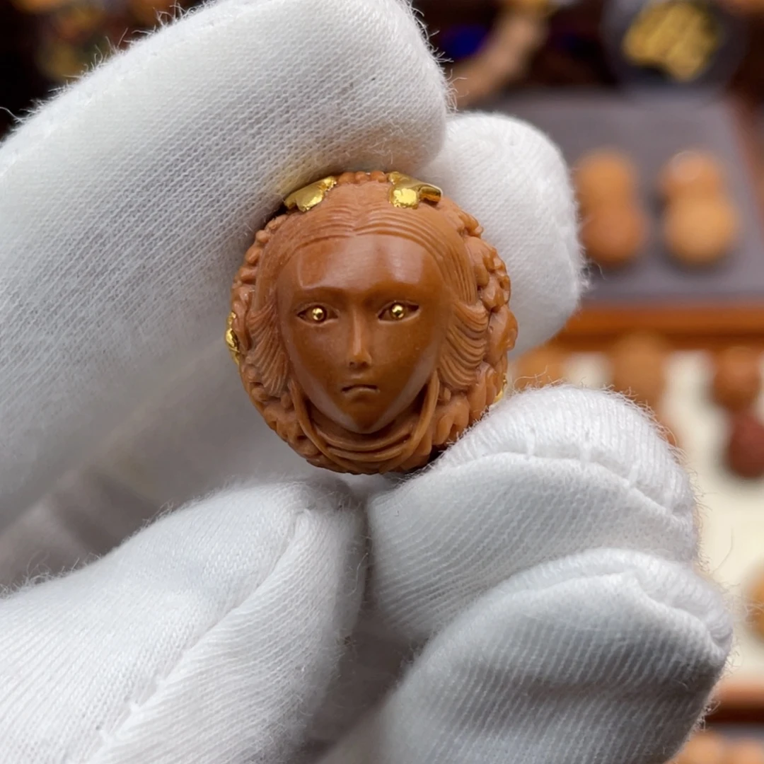 吊坠猴头核桃纯手工龙女