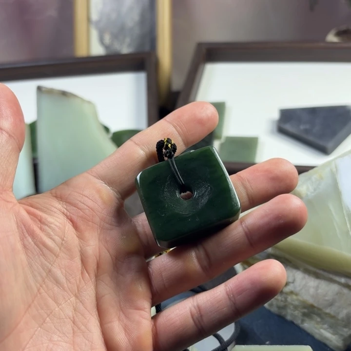 和田玉（糖玉）未镶嵌珠宝半成品