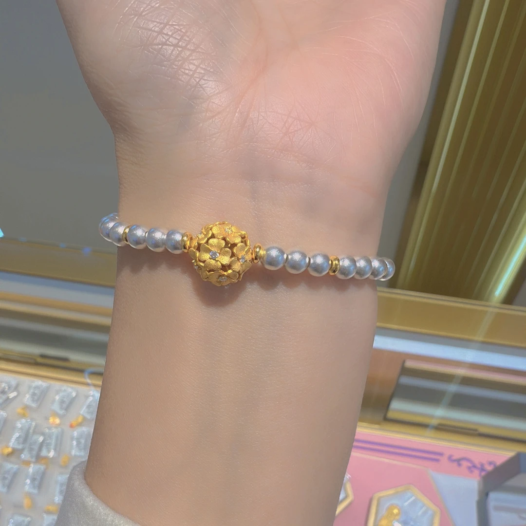 足银手链 足银手链    足银古法微镶绣球花手链