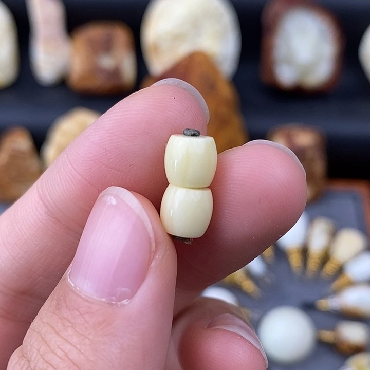 琥珀未镶嵌裸石6.9对珠c686