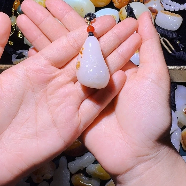 和田玉未镶嵌挂件苏**龙