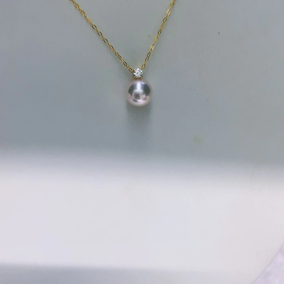 18K金镶嵌吊坠海水珍珠