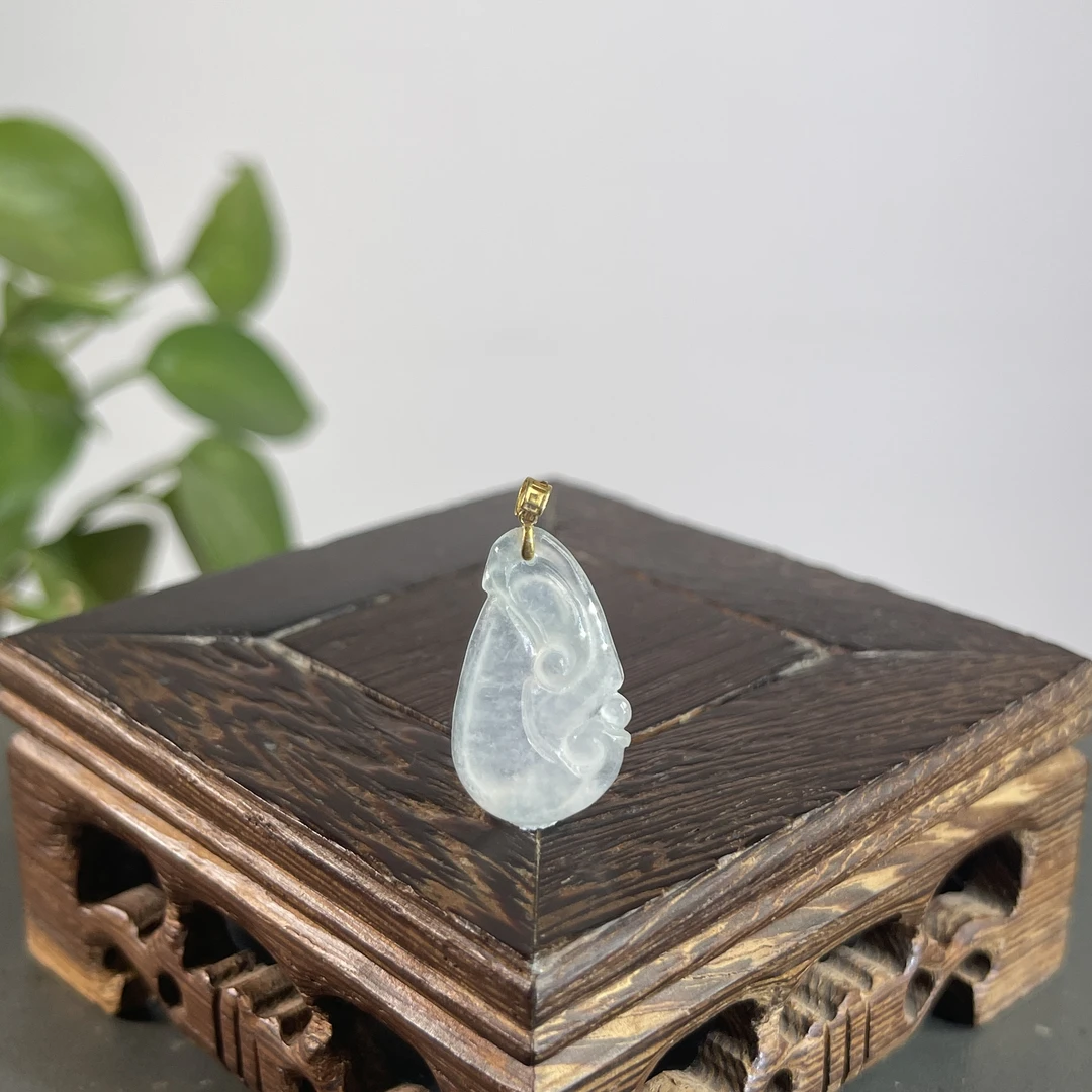 JXW27-27 天然缅甸A货翡翠  18K扣头如意