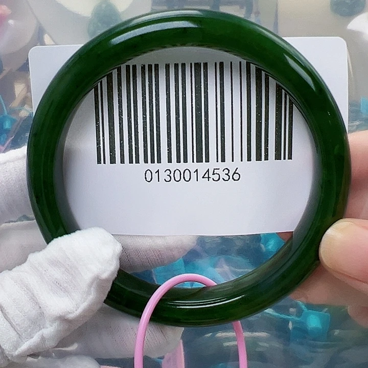 和田玉手镯未镶嵌微瑕6263