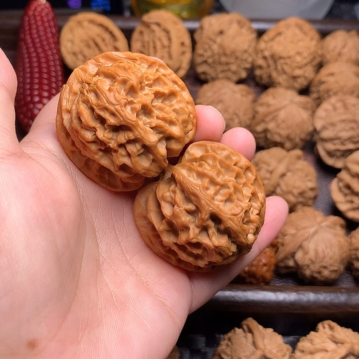 吊坠文玩核桃苹果42尺有磕碰