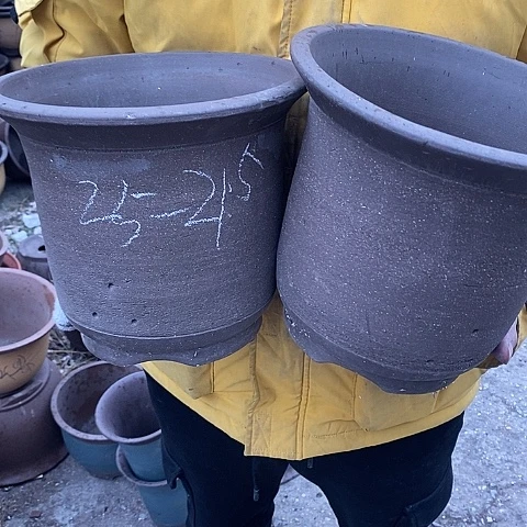 紫砂东莞李新紫砂花盆，