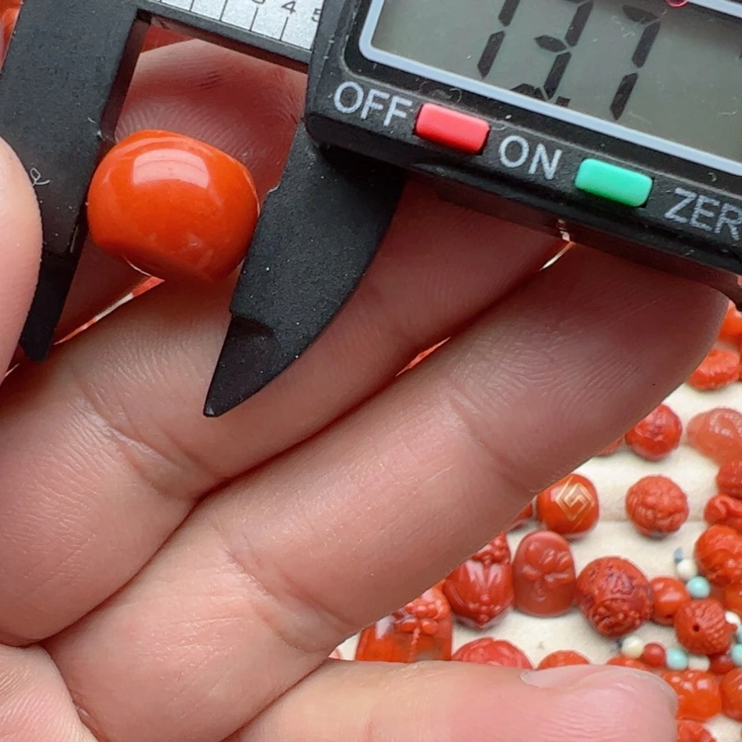 南红玛瑙配饰未镶嵌