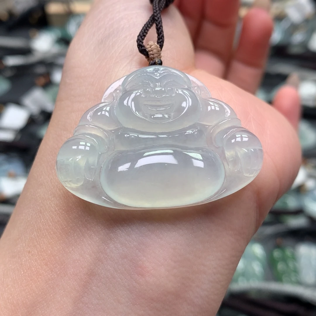 翡翠颈饰未镶嵌佛公