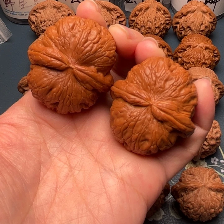 文玩核桃吊坠44平谷元宝