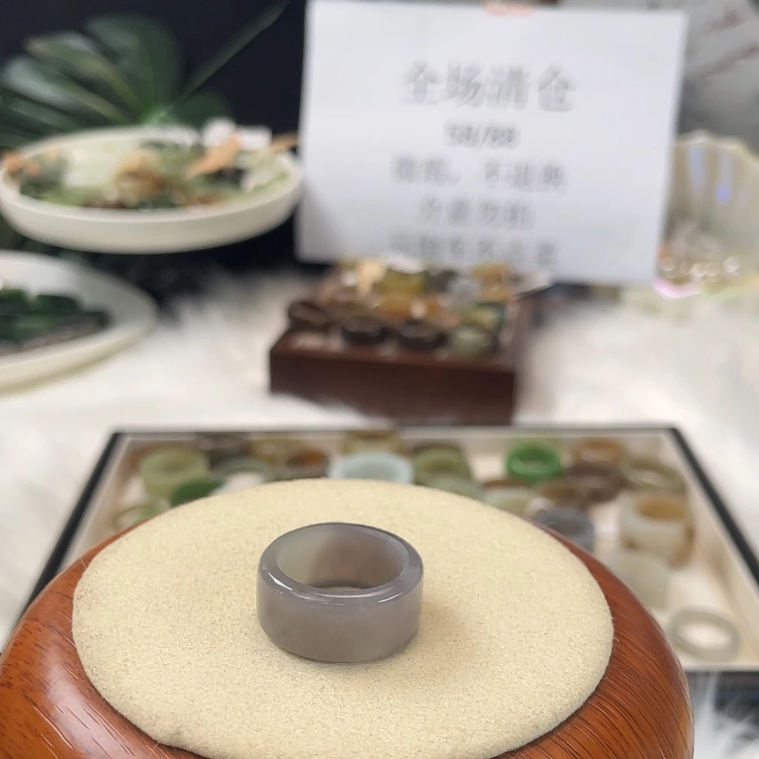 和田玉戒指未镶嵌z50烟紫圆切17.2不退换
