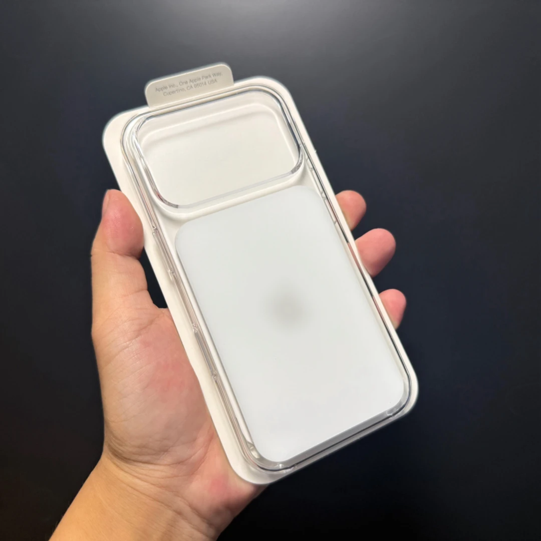 1:1透明磁吸手机壳苹果17promax手机壳官方平替手机壳