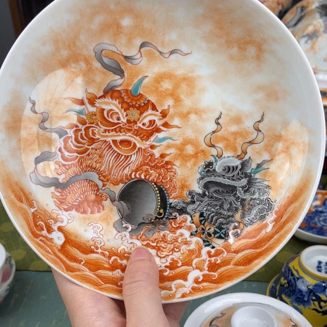 陶瓷的设计师是一个人
