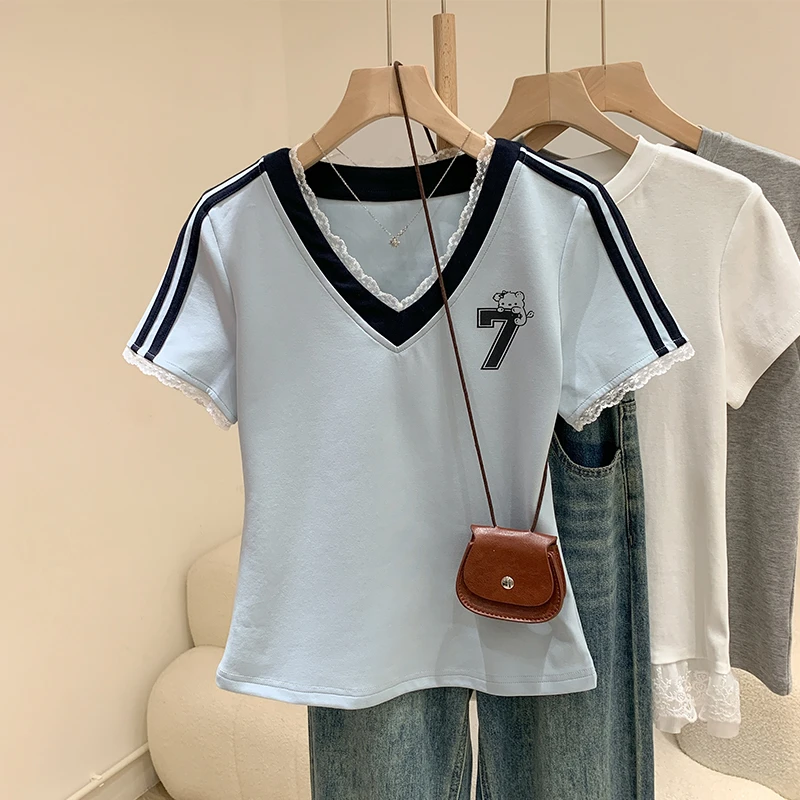 美式学院风字母撞色条纹短袖T恤女夏季V领正肩蕾丝边设计感上衣潮