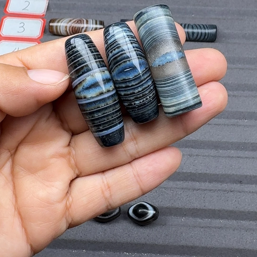 逍***叔玛瑙/玉髓合金珠宝半成品