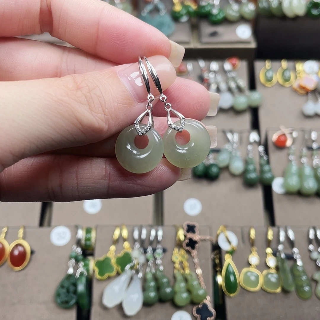 和田玉银S925镶嵌耳饰