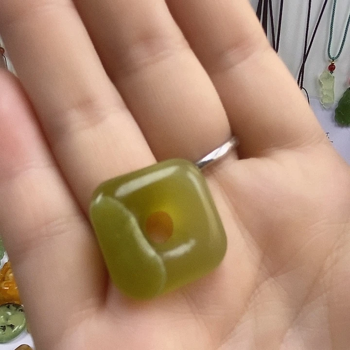蛇纹石玉合金颈饰2