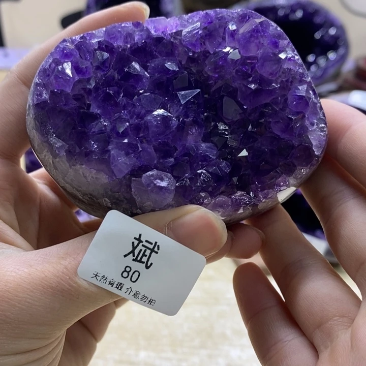 紫晶未镶嵌大型摆件（非配饰）