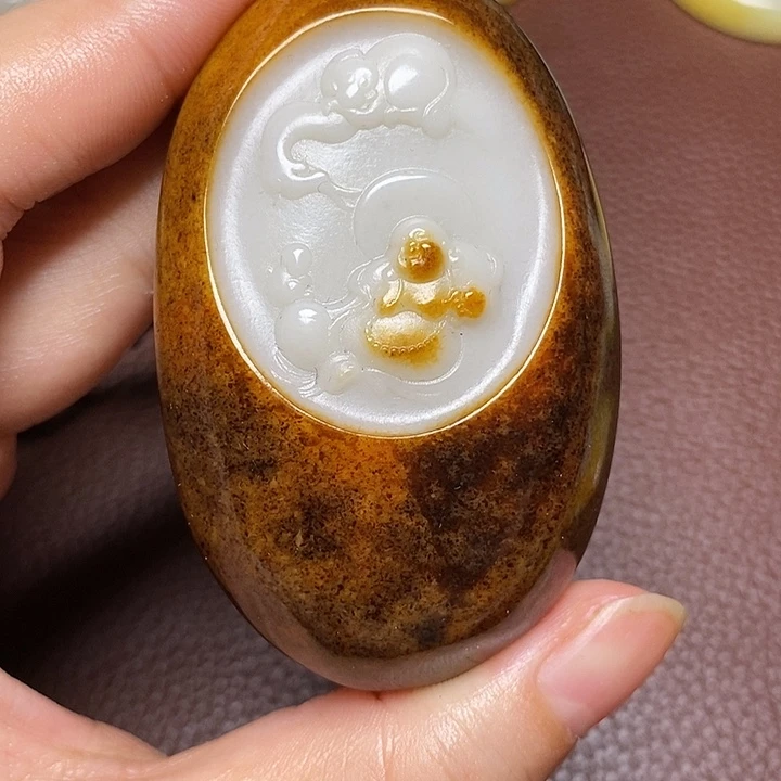 冶***）和田玉未镶嵌颈饰