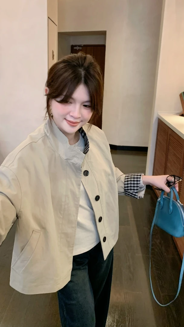 漫姐的店【悉尼往事】2025秋季时尚袖口格纹立领宽松休闲气质风衣