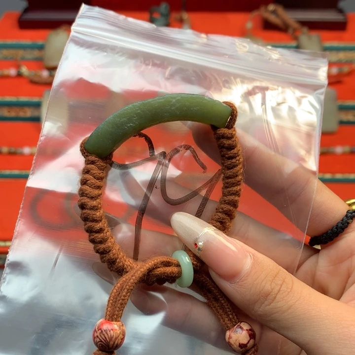 和田玉（糖玉）颈饰未镶嵌-***ｒ