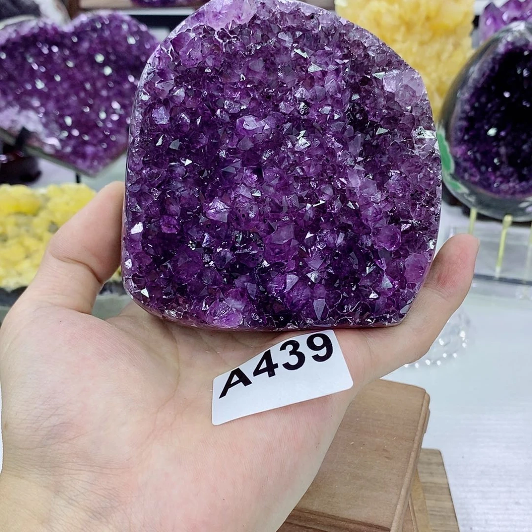 未镶嵌水晶大型摆件（非配饰）