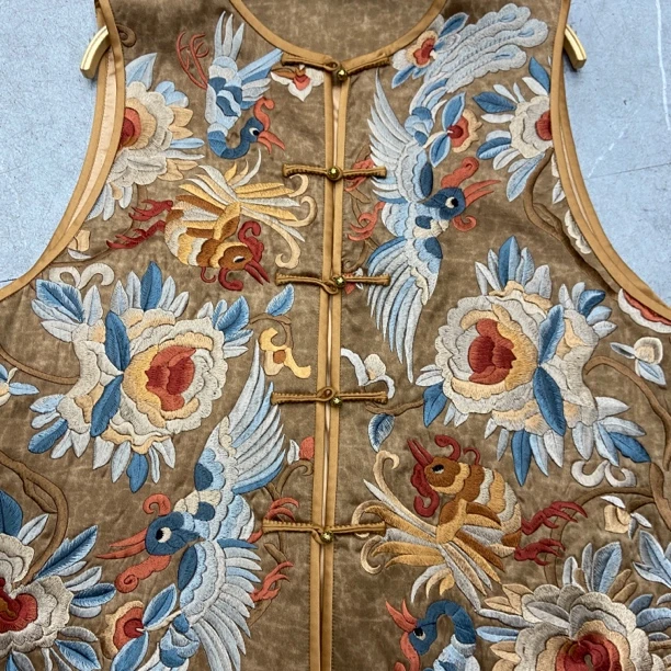 衣衣家刺绣棉马甲8241396