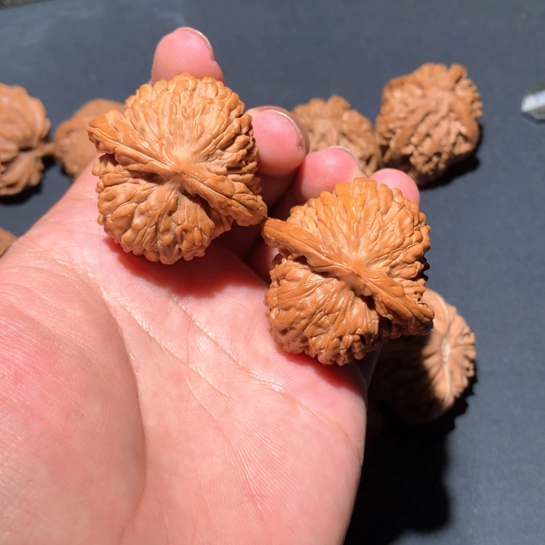 文玩核桃吊坠厚*山西汉高楼包打底988