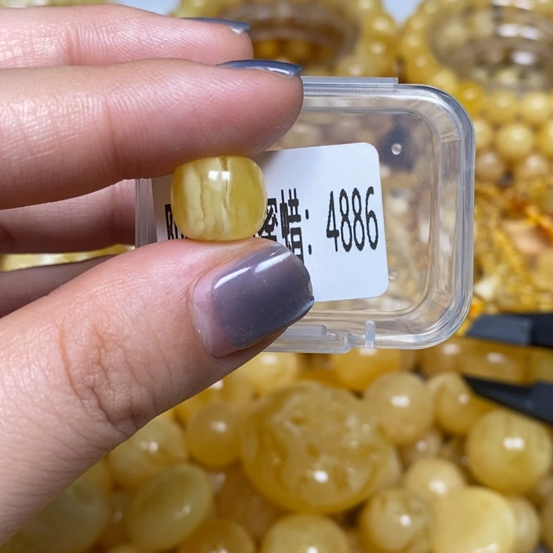 琥珀未镶嵌蜜蜡奇石4886