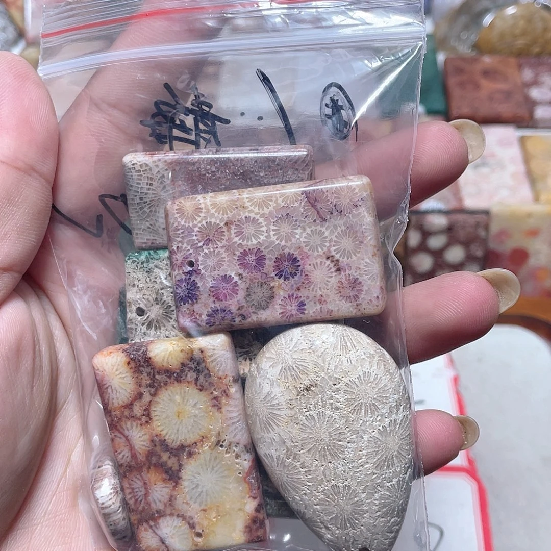 /***t玛瑙/玉髓颈饰合金