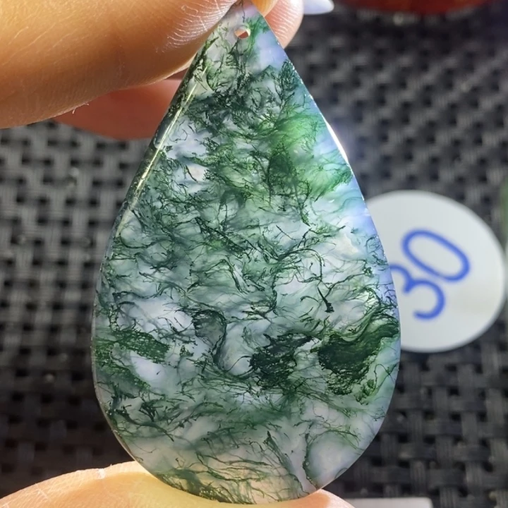 未镶嵌颈饰玛瑙/玉髓雾*加