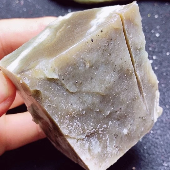 和田玉（糖玉）未镶嵌珠宝半成品