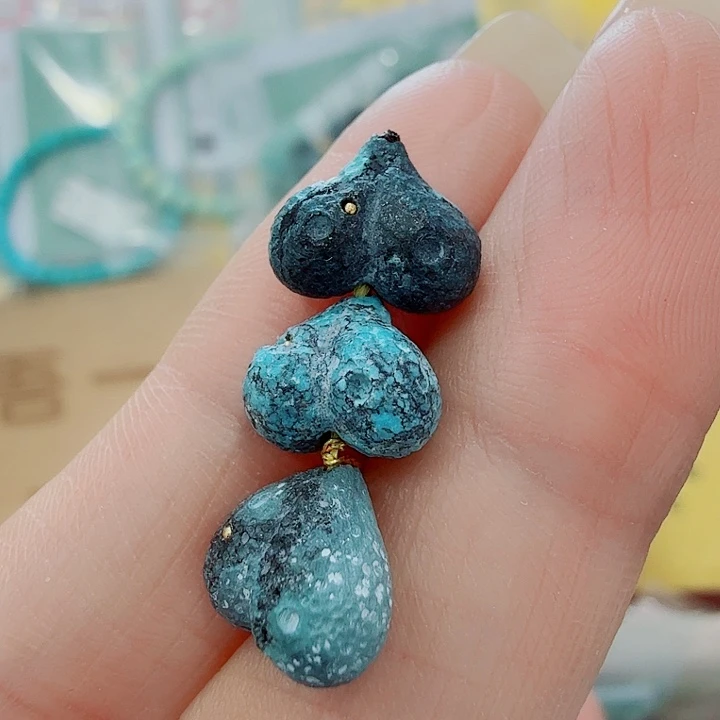 绿松石未镶嵌珠宝奇石