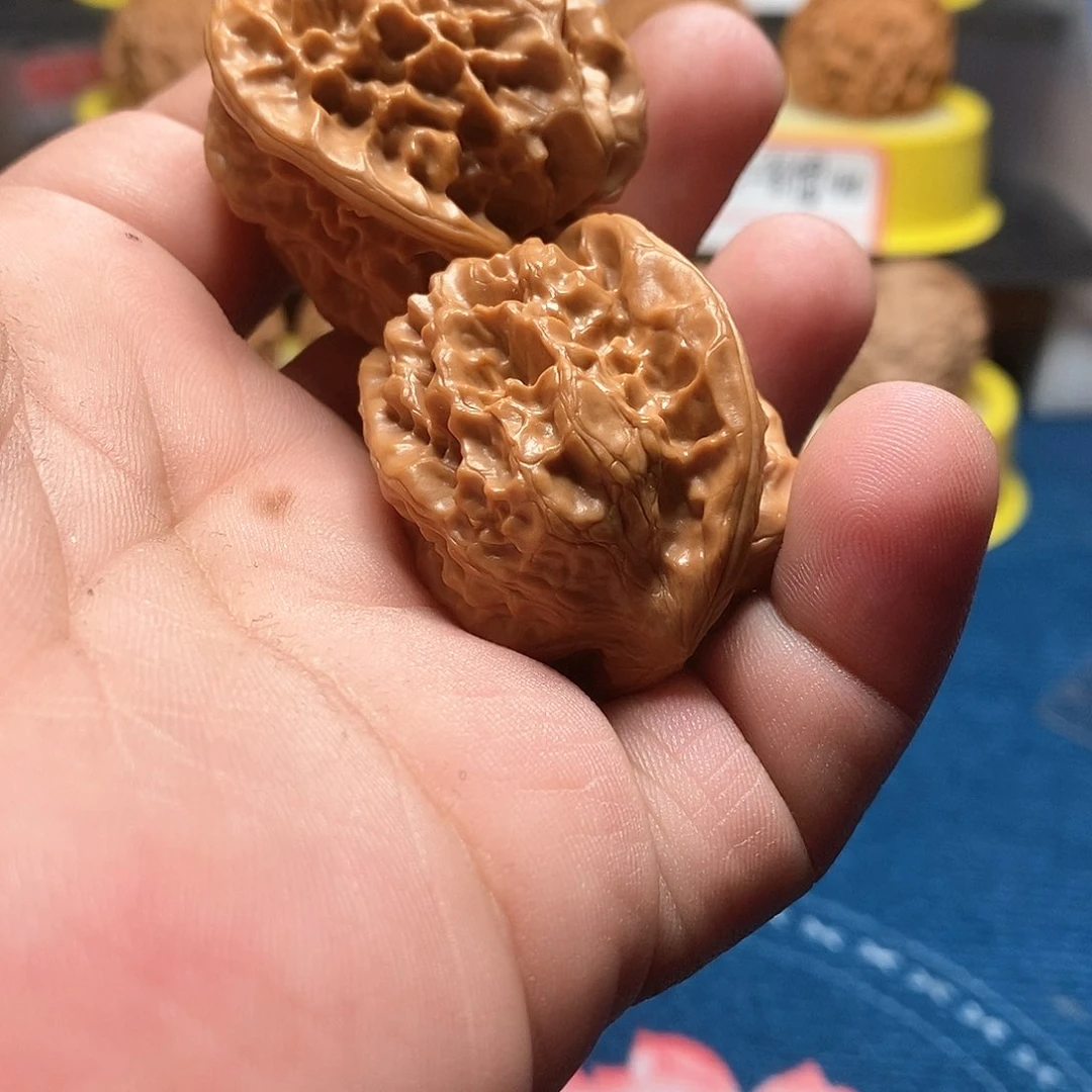 文玩核桃吊坠f***m磐石