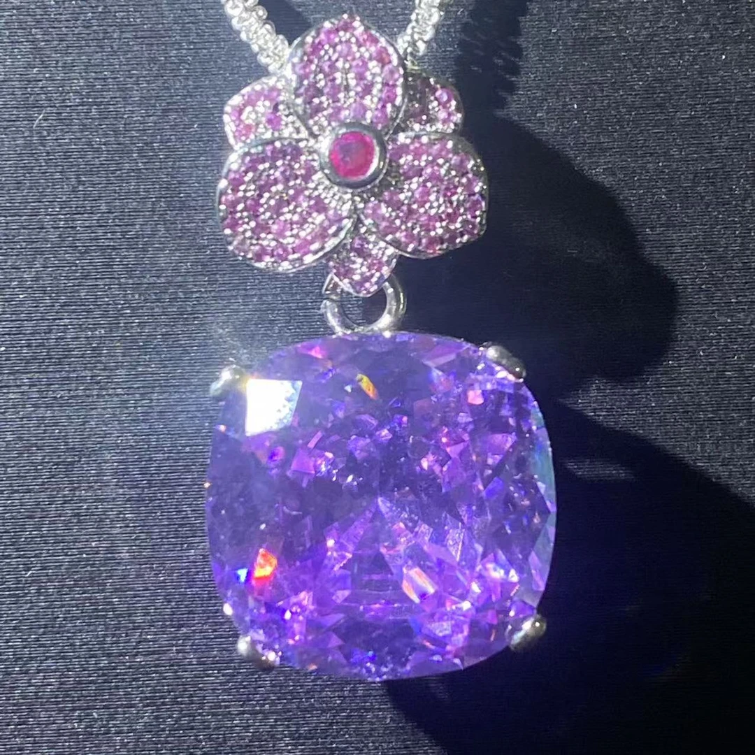 精选b083-典藏轻奢-重工豪华吊坠