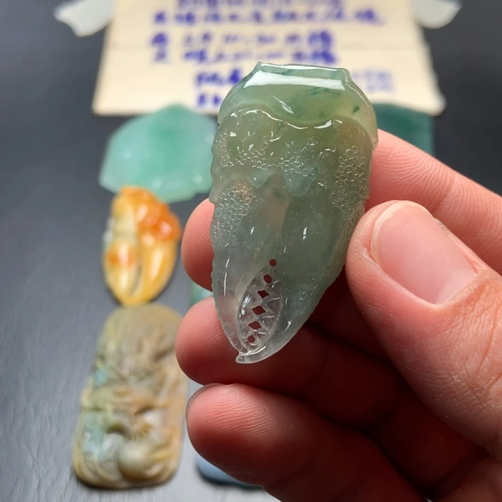 定制翡翠未镶嵌翡翠