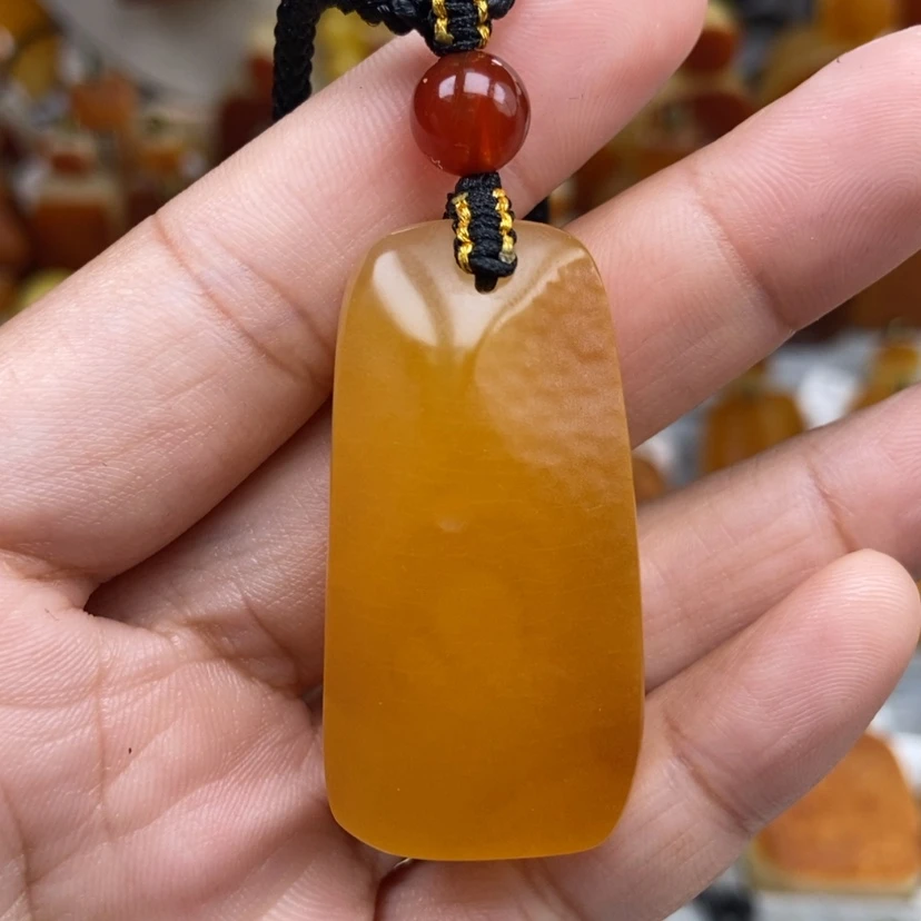 【闪购商品】琥珀颈饰未镶嵌