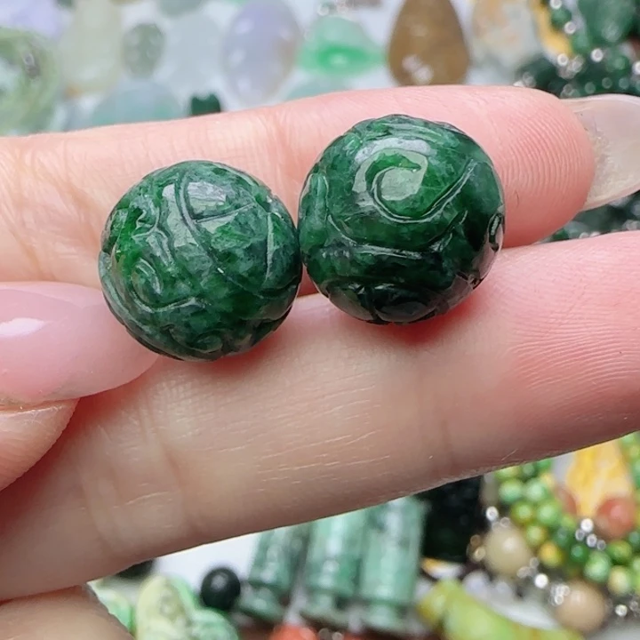 翡翠未镶嵌颈饰天然A货49