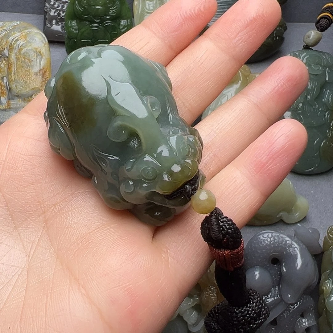 和田玉未镶嵌挂件