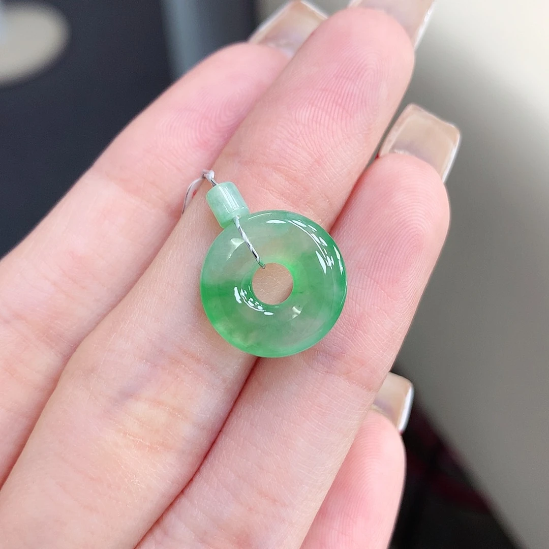 未镶嵌戒指翡翠甜甜圈