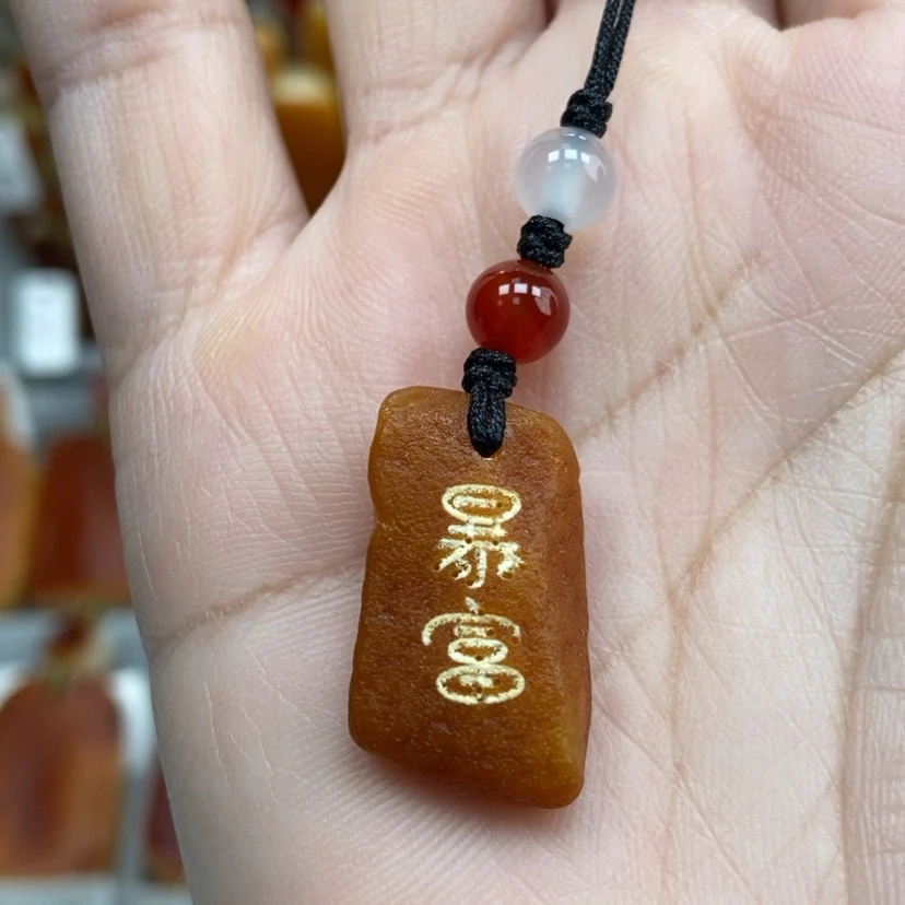 【闪购商品】琥珀颈饰未镶嵌