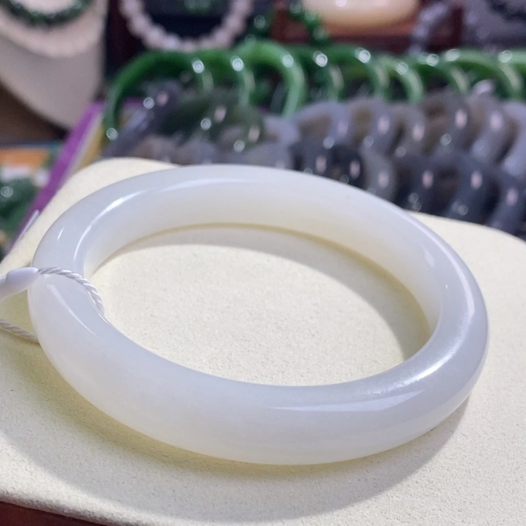 和田玉精品清货价老矿料手镯59.2新疆羊脂白玉未镶嵌