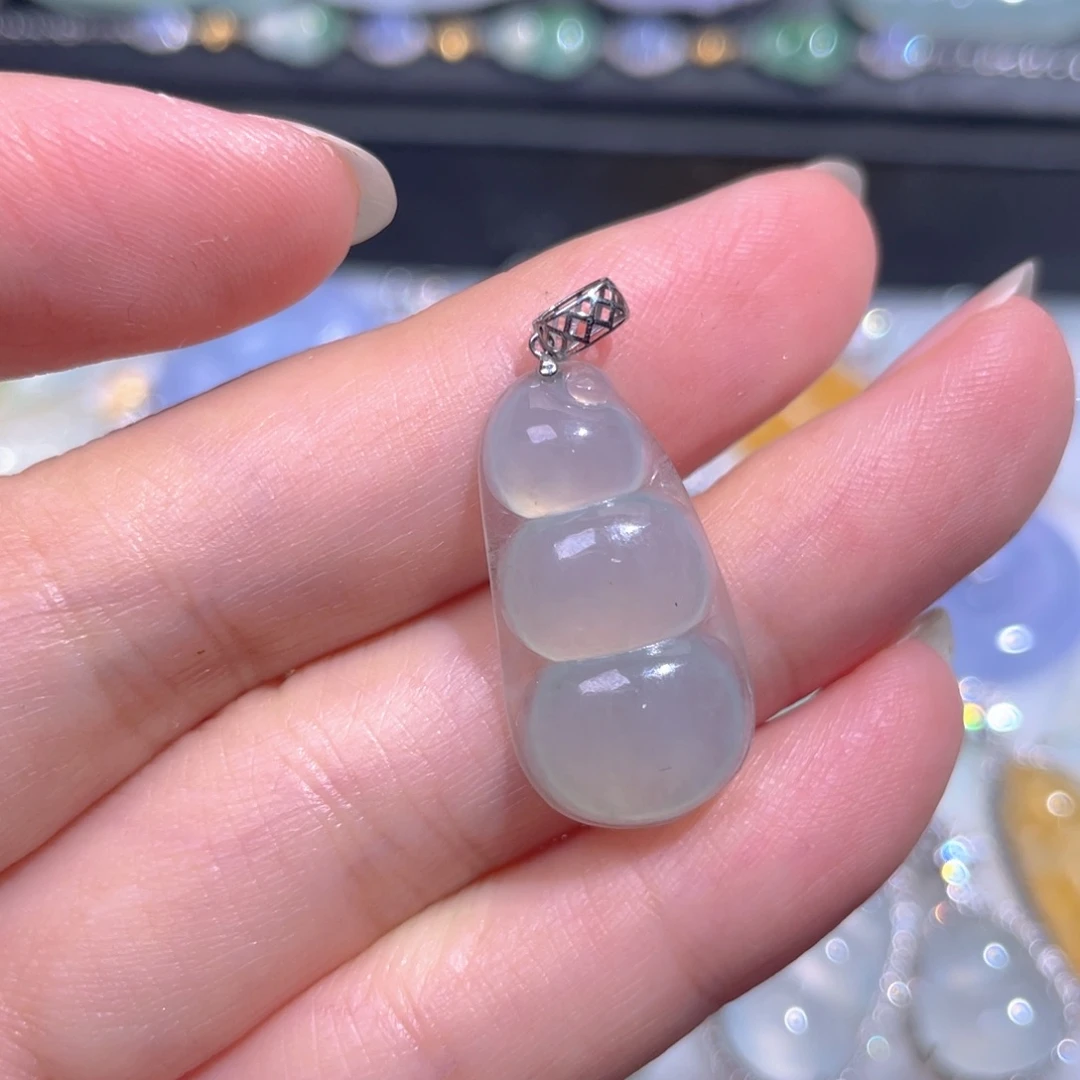 颈饰18K金镶嵌翡翠翡翠