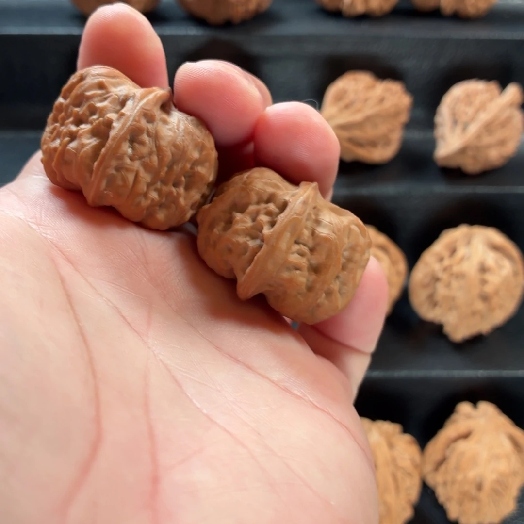 桃核把件野生原树门头沟元宝35