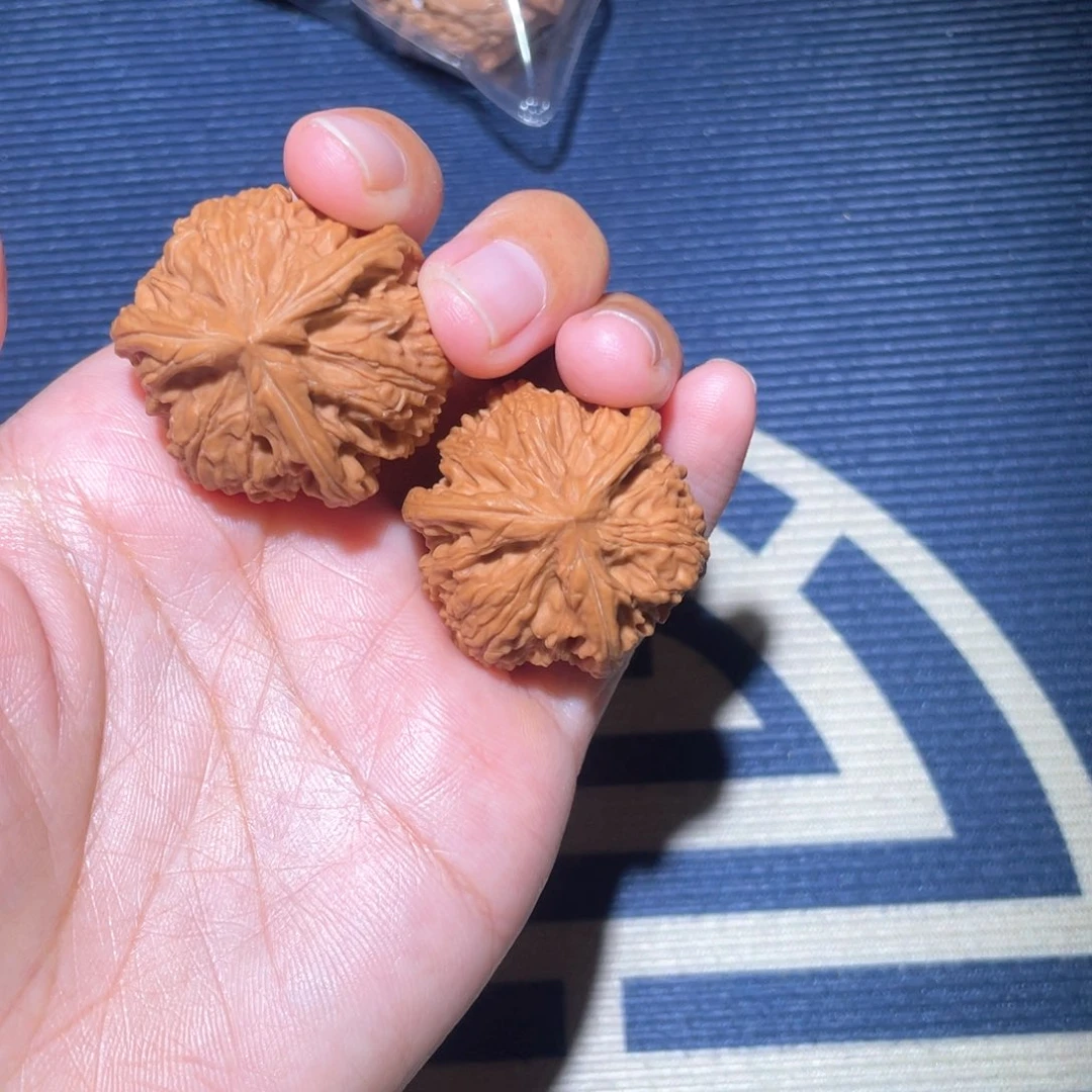 猕***桃文玩核桃把件文山三棱35
