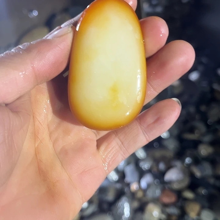 未镶嵌和田玉(糖玉)挂件