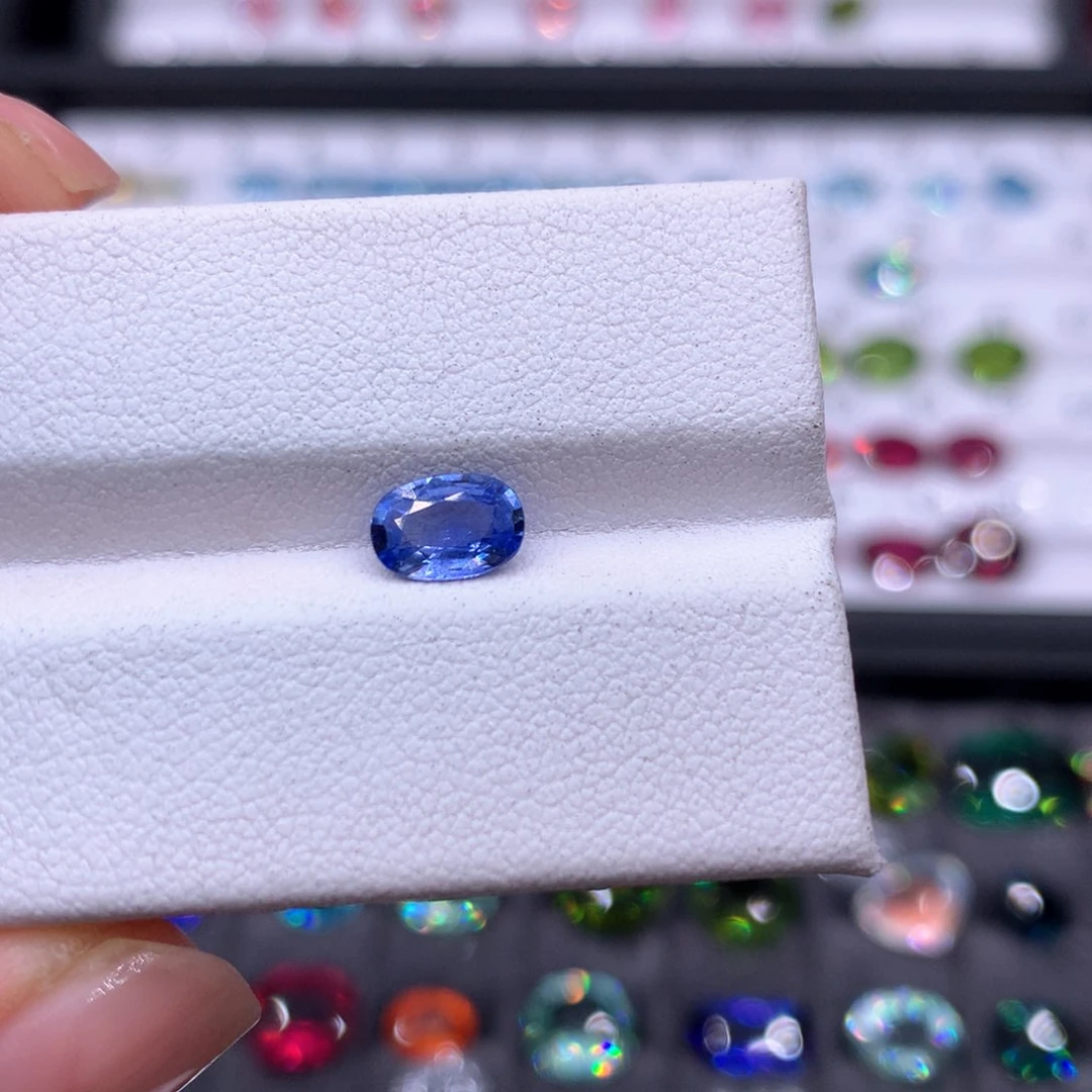 蓝宝石珠宝奇石未镶嵌