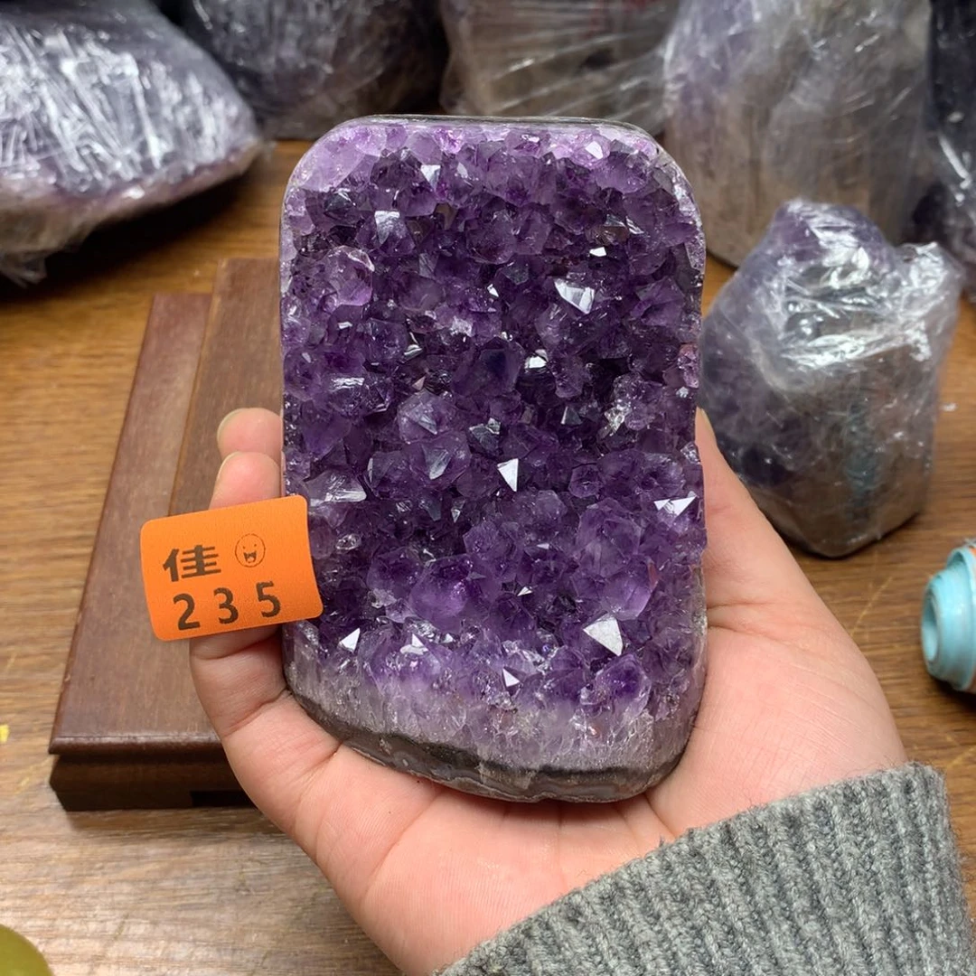 水晶大型摆件（非配饰）未镶嵌