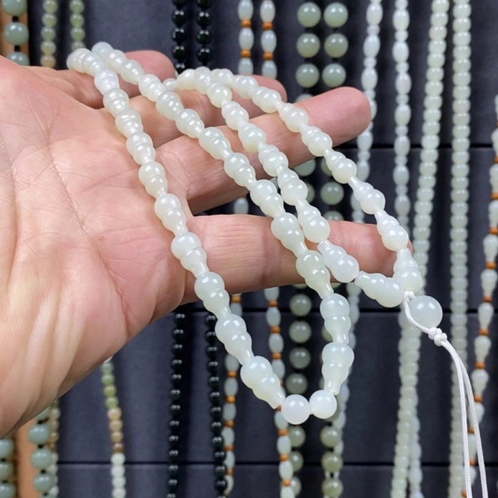 和田玉项链未镶嵌老*和田玉葫芦珠链